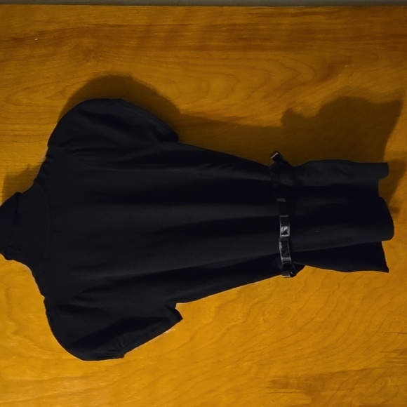 Ladies Short Sleeve Turtleneck Top Size Medium: D - Picture 6 of 8